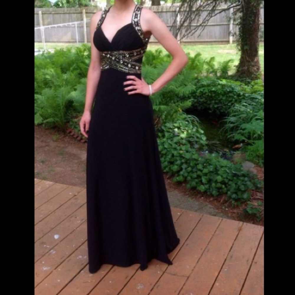 Prom Gown - Picture 2 of 4
